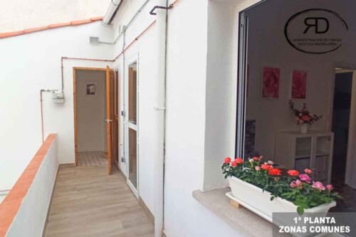 Alquiler de habitación en Los Rosales. P1