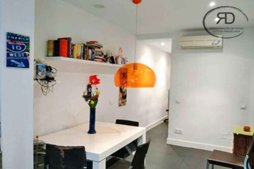 Venta de piso en calle Ramos Carrión